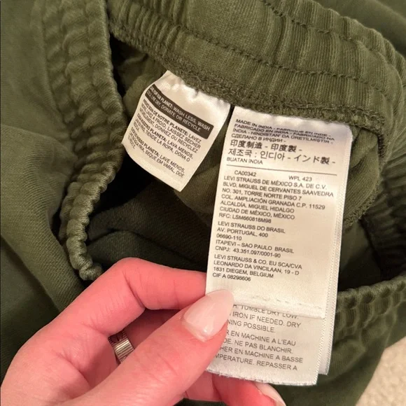 Levi’s Green Jogger Sweatpants Relaxed Fit S - Picture 6 of 8
